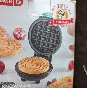 Snowman Mini Waffle Maker